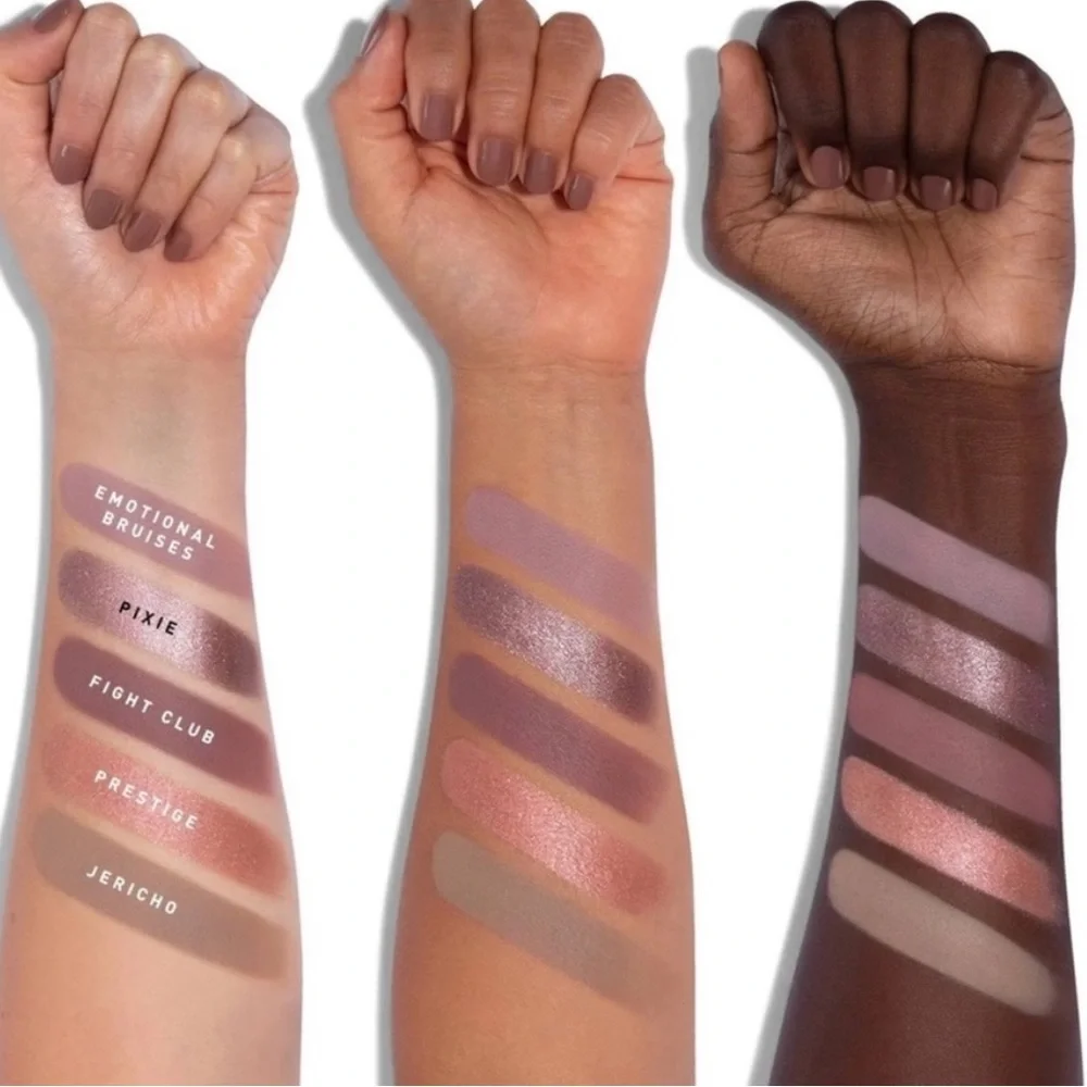 Morphe - Madison Beer Eyeshadow Palette - Picture 3 of 3